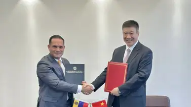 Venezuela y China formalizan protocolos para iniciar vuelos comerciales Venezuela y China formalizan protocolos para iniciar vuelos comerciales