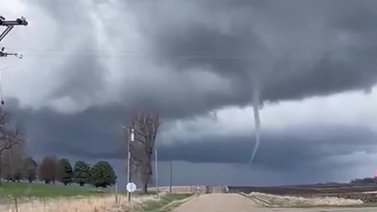 EEUU | Múltiples tornados azotaron localidades de Iowa (+VIDEO)