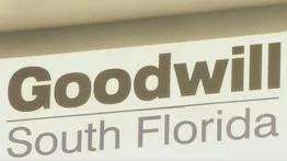 Florida | Hombre intentó grabar a mujer mientras se desvestía en una tienda de ropa