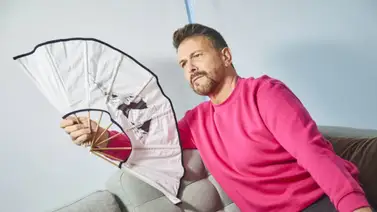 Exintegrante de “Locomía” canta en un metro para sobrevivir (+FOTOS) Exintegrante de “Locomía” canta en un metro para sobrevivir (+FOTOS)