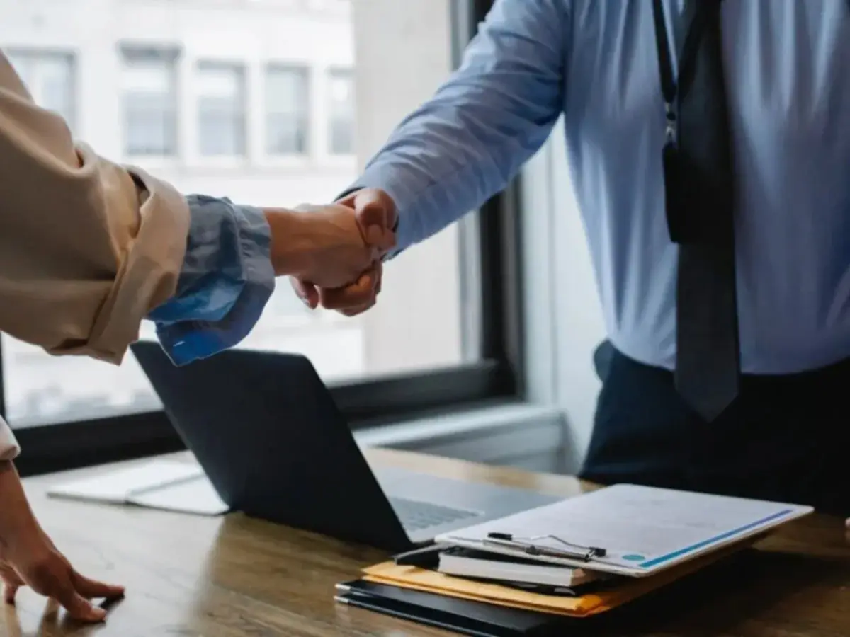 Ofrecen empleos en Florida para personas sin estudios con salario de hasta $6.000 mensuales