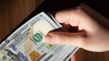 ¿Cuáles son los programas de ayuda para los más necesitados en EEUU?