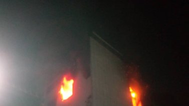Reportan incendio en San Bernardino frente a Clínicas Caracas (+Video)