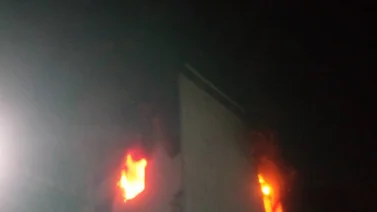 Reportan incendio en San Bernardino frente a Clínicas Caracas (+Video)