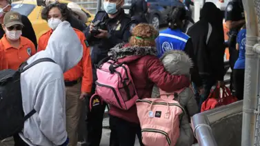 Iowa aprueba una ley para deportar a migrantes Iowa aprueba una ley para deportar a migrantes