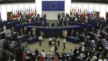 El Parlamento Europeo aprueba una criticada reforma migratoria