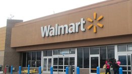 Hombre apuñala a su expareja en un Walmart (+Detalles)