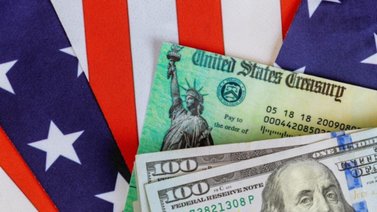 ¿Quiénes recibirán el cheque de 500 dólares en California?