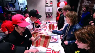 California | Restaurantes de comida rápida cierran tras aumento: ¿Qué pasará con los empleados? California | Restaurantes de comida rápida cierran tras aumento: ¿Qué pasará con los empleados?