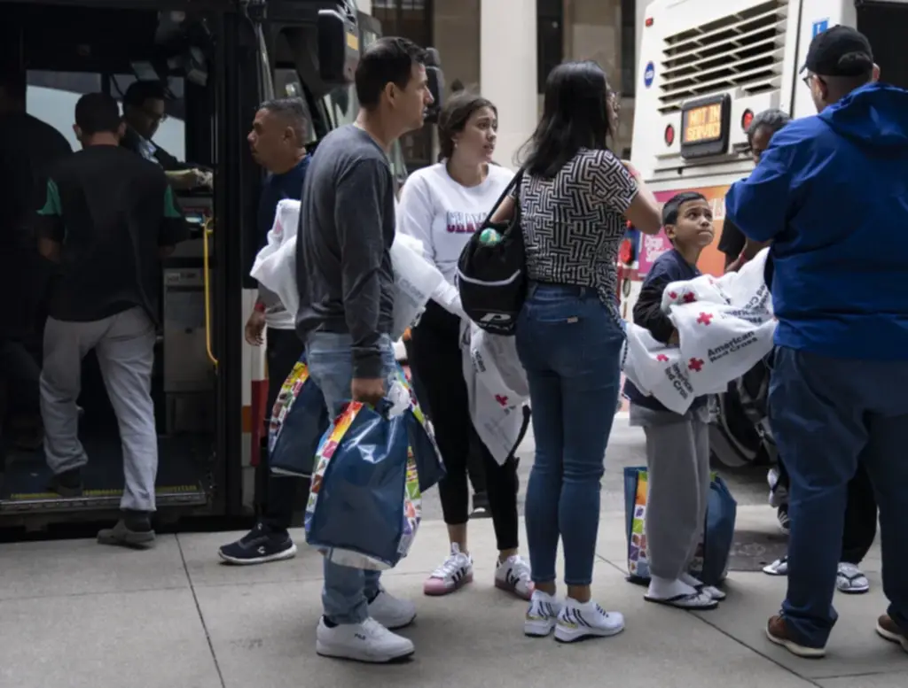 Detectan tuberculosis en refugios para migrantes de Chicago
