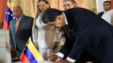 Maduro advierte quiénes no podrán optar por cargos de elección popular Maduro advierte quiénes no podrán optar por cargos de elección popular
