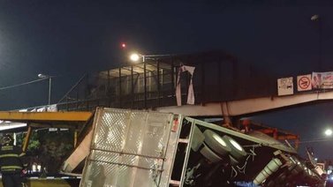 CDMX : Metro suspende servicio en tramo de L5 tras volcamiento
