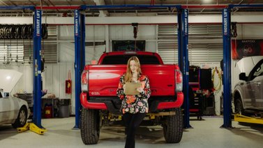 Claudia Correa una mujer que destaca en la industria automotriz