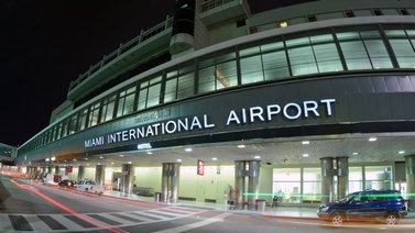 Aeropuerto de Miami alcanza récord en traslado de pasajeros