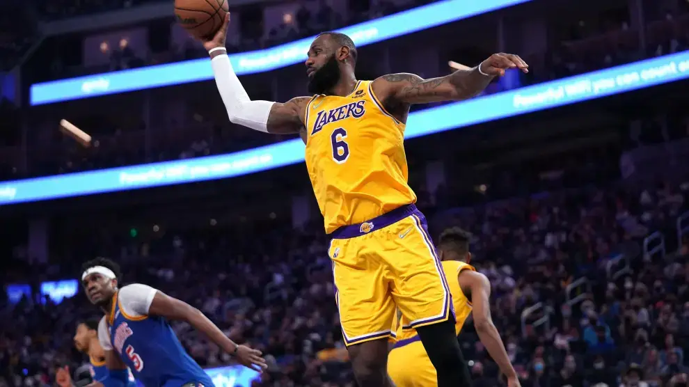 NBA: LeBron James se luce en otra jornada positiva para los Lakers