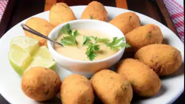 Buñuelos de pescado para no pecar un Jueves Santo Buñuelos de pescado para no pecar un Jueves Santo