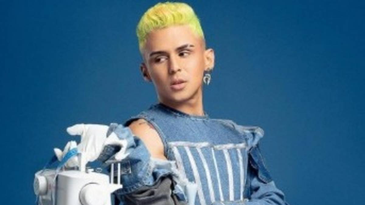 Karol G cumple el sueño de diseñador venezolano