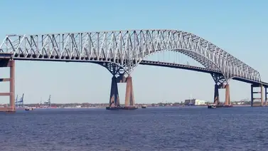 Puente de Baltimore se derrumba tras ser golpeado por un barco (+VIDEO) Puente de Baltimore se derrumba tras ser golpeado por un barco (+VIDEO)