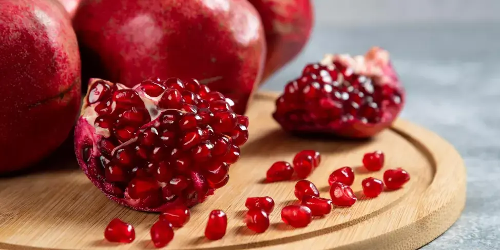 Esta fruta influye en la salud sexual masculina