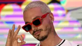 El colombiano J Balvin muestra a sus seguidores su nuevo logro