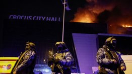 Adolescente ayudó a decenas de personas a escapar durante tiroteo en Rusia