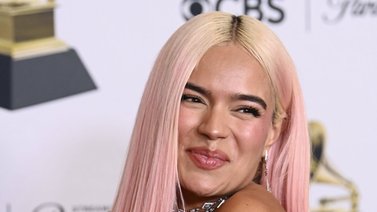 LO ÚLTIMO: Karol G llega "con la energía a tope" al estadio Monumental (+Fotos)