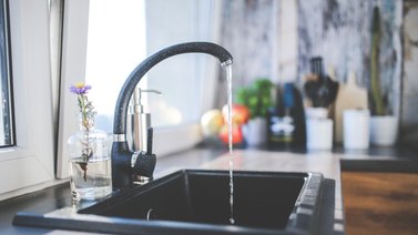 Errores que se cometen al usar el agua en las viviendas