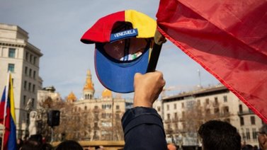 Crean centro de apoyo para migrantes venezolanos en España