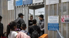 Frontera de Arizona-México: Migrantes podrían quedar a la deriva
