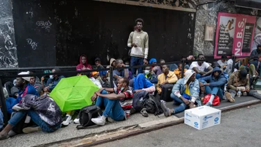 Migrantes en Nueva York: Guía de supervivencia desde tu primer día (+Detalles)