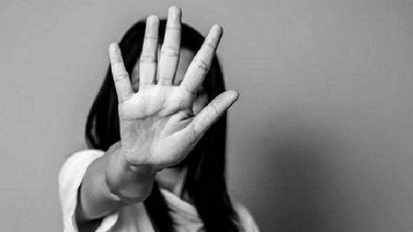 Tarek William Saab: La violencia física contra la mujer disminuyó