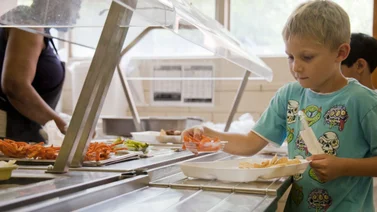 EEUU | Buscan prohibir estos "snacks" en las escuelas