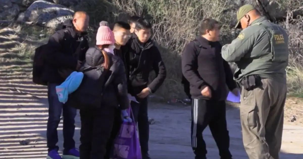 Migrantes chinos usan TikTok para cruzar la frontera sur de EEUU