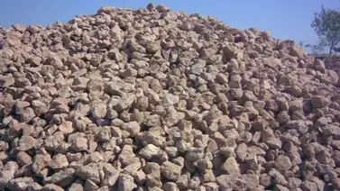 Maduro aprueba la explotación de una nueva mina de bauxita en Bolívar Maduro aprueba la explotación de una nueva mina de bauxita en Bolívar