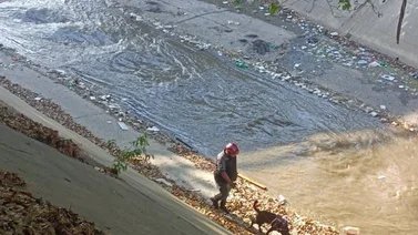 Equipos de rescate buscan a niño de tres años en el Río Guaire