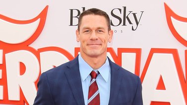Así fue el tras cámara de la presentación al desnudo de John Cena