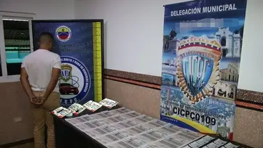 Detenido por falsificar y vender placas y certificados médicos viales Detenido por falsificar y vender placas y certificados médicos viales