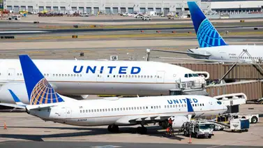 Avión con destino a Florida aterrizó de emergencia por incendio en motor (+VIDEO) Avión con destino a Florida aterrizó de emergencia por incendio en motor (+VIDEO)