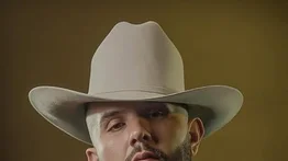 Le dan con todo al mexicano Carín León tras polémico concierto