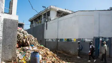 Más de 3 mil presos huyeron de la cárcel de Puerto Príncipe Más de 3 mil presos huyeron de la cárcel de Puerto Príncipe