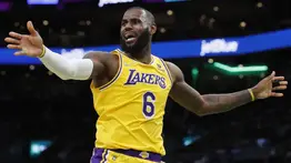 NBA: LeBron firma una obra maestra y los Lakers remontan 21 puntos a los Clippers