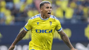 ¿Premio Puskás? Venezolano Darwin Machís se luce con joya de gol (+Video)