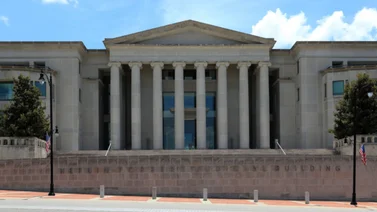 Corte Suprema de Alabama considera niños a los embriones congelados (+Detalles)