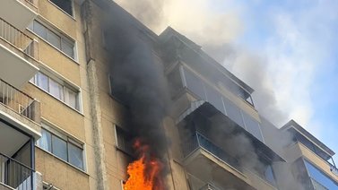 Reportan incendio en Los Ruices este #21Feb (+Videos)