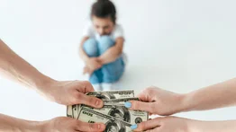 EEUU: ¿Cómo funciona la ayuda de manutención infantil?