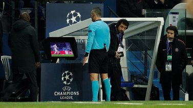 ¿Qué es el VAR y cómo funciona?