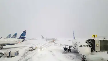 Cancelan más de 1000 vuelos en Nueva York por tormenta Cancelan más de 1000 vuelos en Nueva York por tormenta