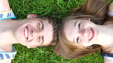 ¡Así se vive el primer amor! ¡Así se vive el primer amor!