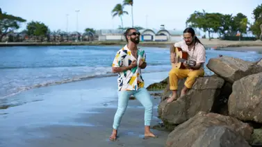 Los hermanos Rafa y Chinin se enamoran bajo la “Luna llena” (+Video) Los hermanos Rafa y Chinin se enamoran bajo la “Luna llena” (+Video)