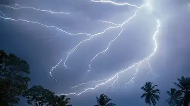 Conozca a la única cazatormentas venezolana Conozca a la única cazatormentas venezolana